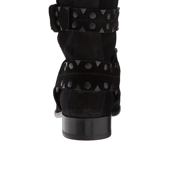 Frye
Carly Studded Suede Short Boots size 10 worn once - Picture 5 of 7